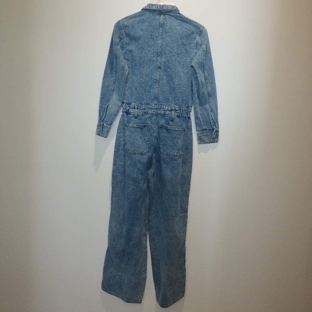 Chic Denim Long-Sleeve Jumpsuit - Picture 4 of 8